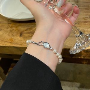 New Style White Shell Family Pearl Women's Bracelet