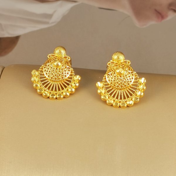 3f027dc4-820f-47ee-b15b-bac702337855.jpg India Africa Light Luxury Shell Necklace Earrings Suit