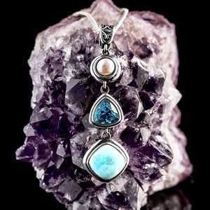 Pendant natural sea stone necklace