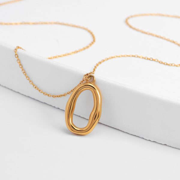 40a15ddc-0e9e-44d0-a039-5cf3fb3cbe1a.jpg Popular Geometric Irregular Glossy Ring Snake Pendant Clavicle Chain