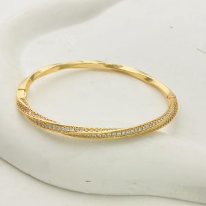 Affordable Luxury Fashion Half Circle Full Diamond Mobius Bracelet
