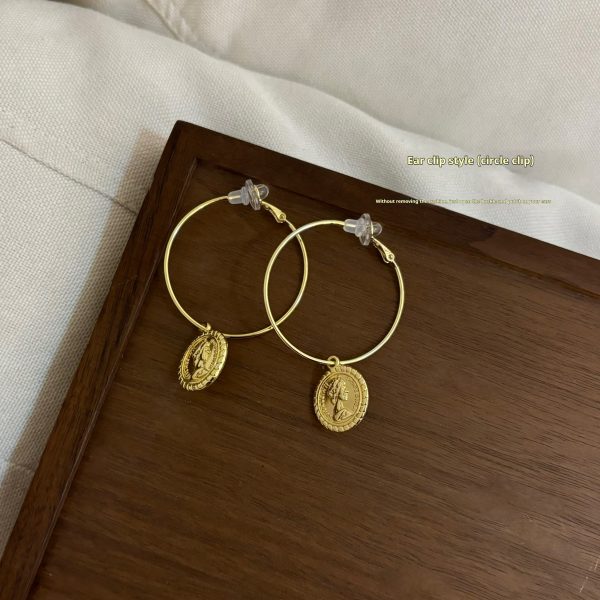 Large Circle Gold-plated Ear Clip