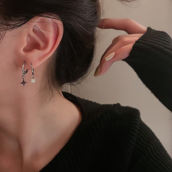 Fashion Personality Cherry Tassel Chain Ear Buckle Set