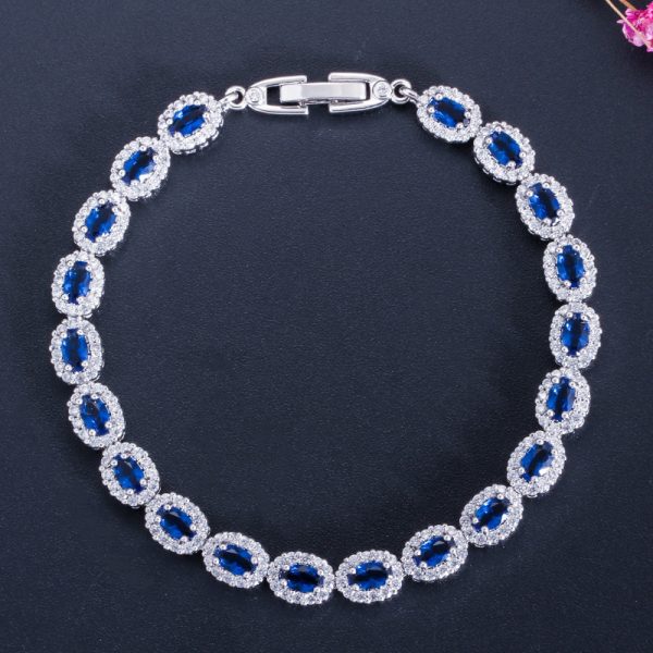 Fashion All-match Bracelet Inlaid Zircon Retro
