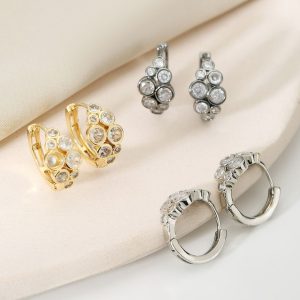 High-grade Circle Inlaid Zircon Female Earrings Light Luxury All-matching