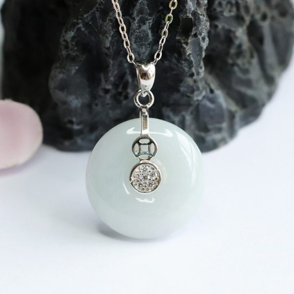 S925 Silver Inlay Natural Emerald Peace Buckle Necklace