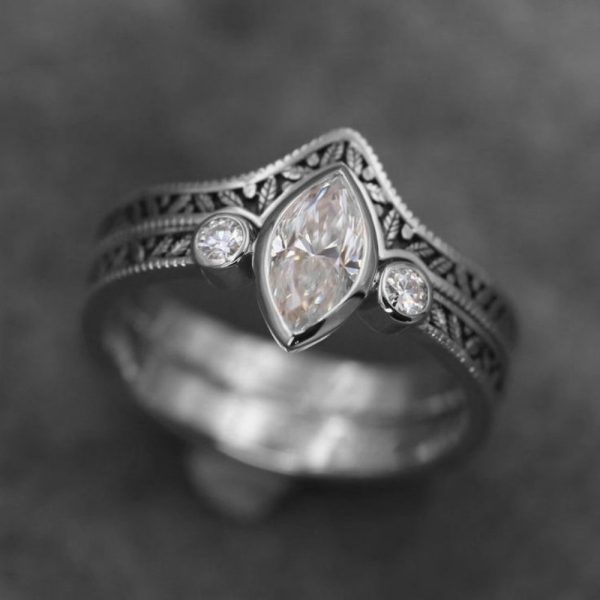 Women's Retro Simple And Exaggerated Personality Ring