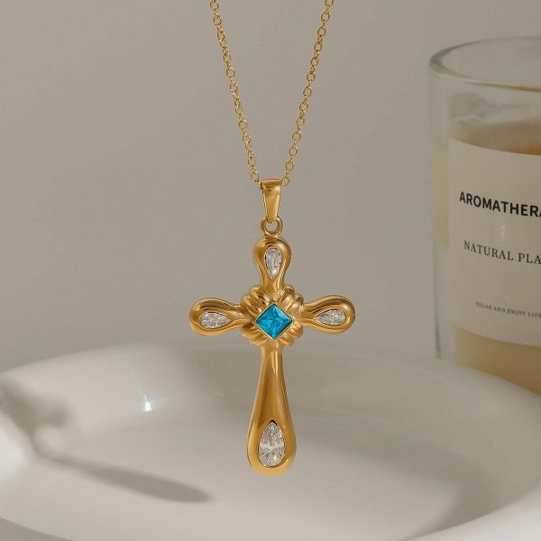 Zircon Titanium Steel Necklace Light Luxury High-grade Jewelry