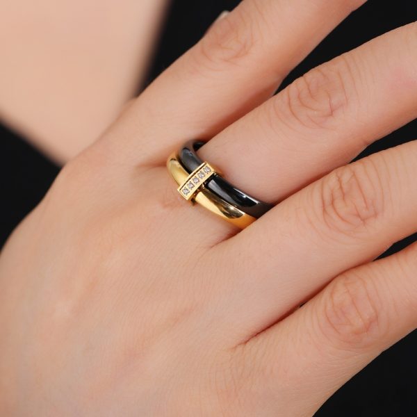 Simple Glossy Stitching Inlaid Zirconium Ring