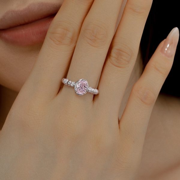 Oval Big Diamond Design French Elegant Elegant Round Ring