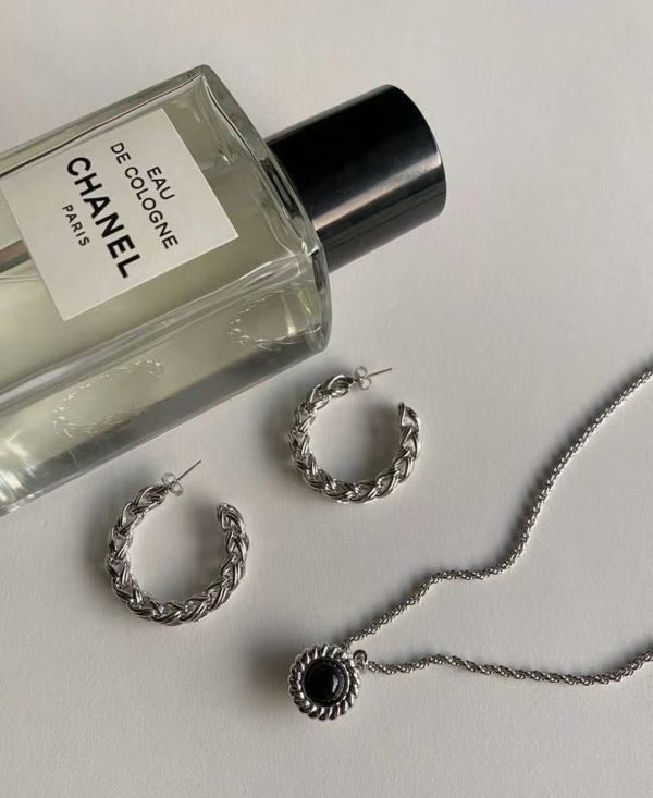 Fashion Jewelry New Niche Round Retro Circle Bracelet Necklace