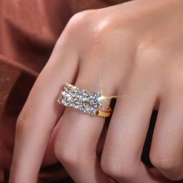 Round Four-claw Inlaid Ring Elegant French Style