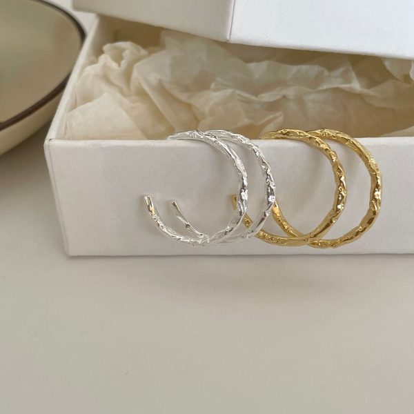 Exaggerating Unique Fashion Irregular Sculptural Feel C-shaped Circle Metal Anisotropic Large Earrings