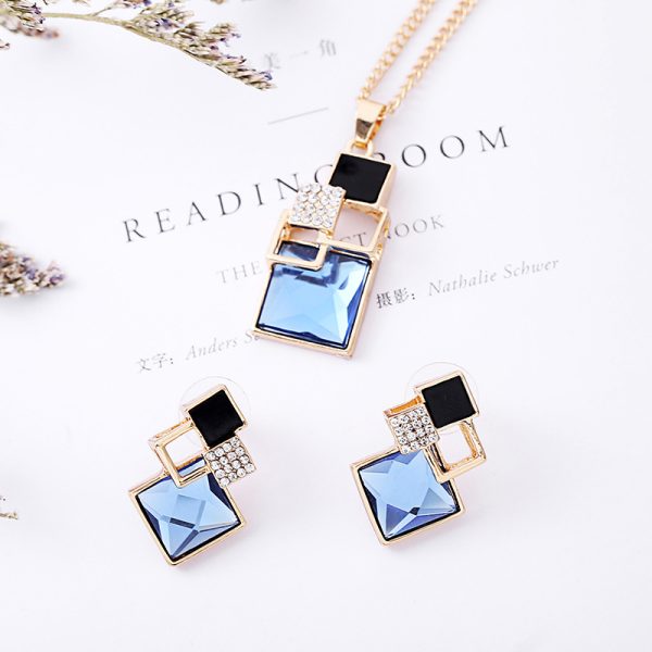 Diamond Jewelry Set Personalized All-match Square Crystal Anti-allergy Earrings Necklace Two-piece Set
