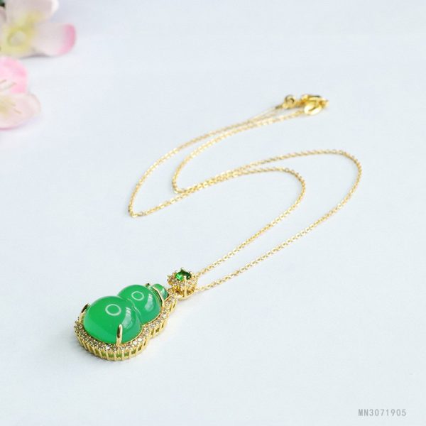 Green Chalcedony Pendant Agate Gourd Necklace