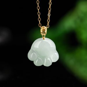 Emerald Light Green Cat's Paw Pendant Cute 18K Gold Buckle Jade Pendant Women's