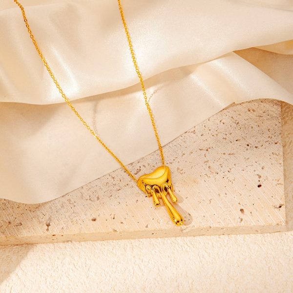 Elegant Girls Fashion Trend Titanium Steel Necklace