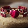 Women's Jewelry Bracelet Heart Shaped Imperial Stone