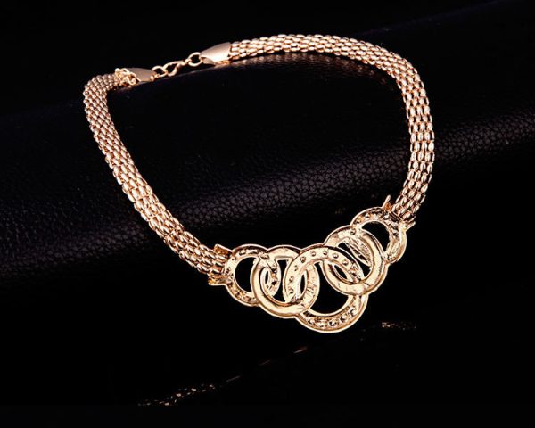 Four-piece Set Of 18K Gold Jewelry