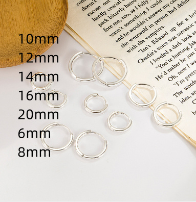 Women's Fashion Square Glossy Circle Ear Clip
