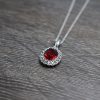 630473e4-b300-46e6-bef3-9cfeeb2eebd6.jpg Oval Color Short Clavicle Necklace For Women