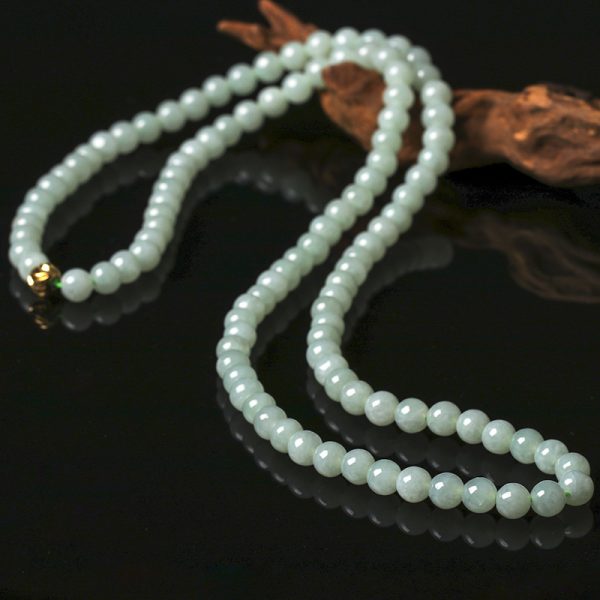 Strict Selection Wholesale Natural A- Level Jade Jade Bead Sweater Chain Women's White Green Round Beads Necklace For Mother Beauty Jade Bead