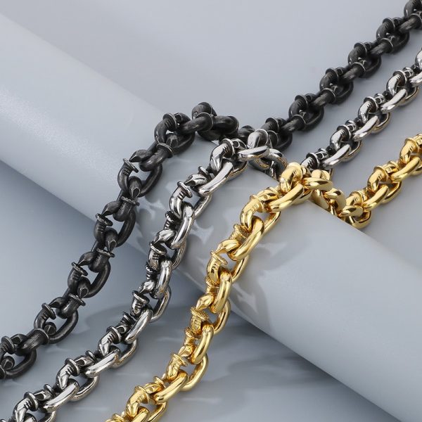 Retro Style Black Square Rivet Stainless Steel Men's Bracelet
