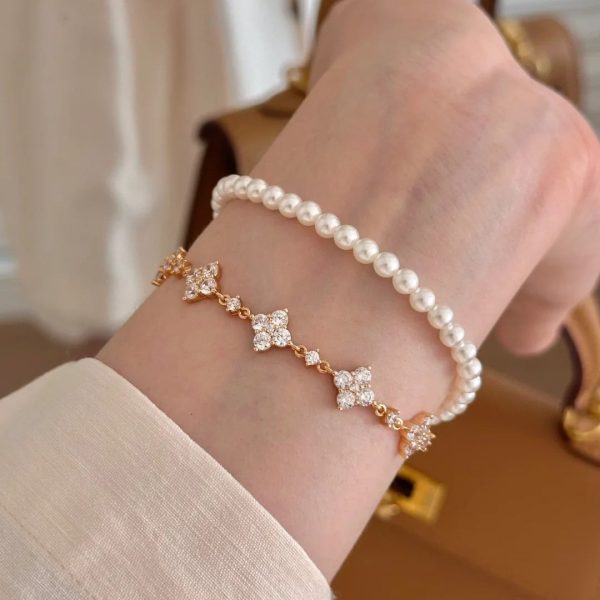 Clover Pull Bracelet Fashion All-match High Carbon Diamond Bracelet
