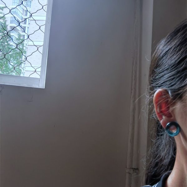 Fashion Niche Temperament Retro Circle Hollow All-match Earrings
