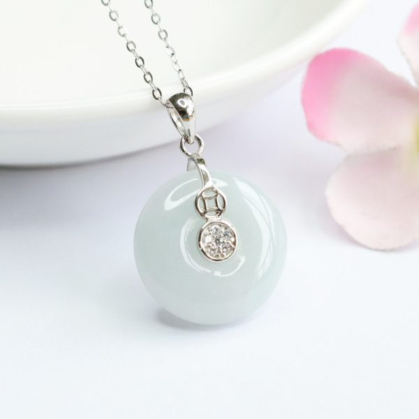 S925 Silver Inlay Natural Emerald Peace Buckle Necklace