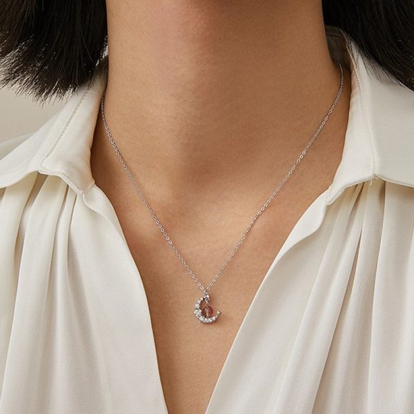 Star Moon Love Magic Color Strawberry Quartz Ins Light Luxury Moonstone Necklace For Women