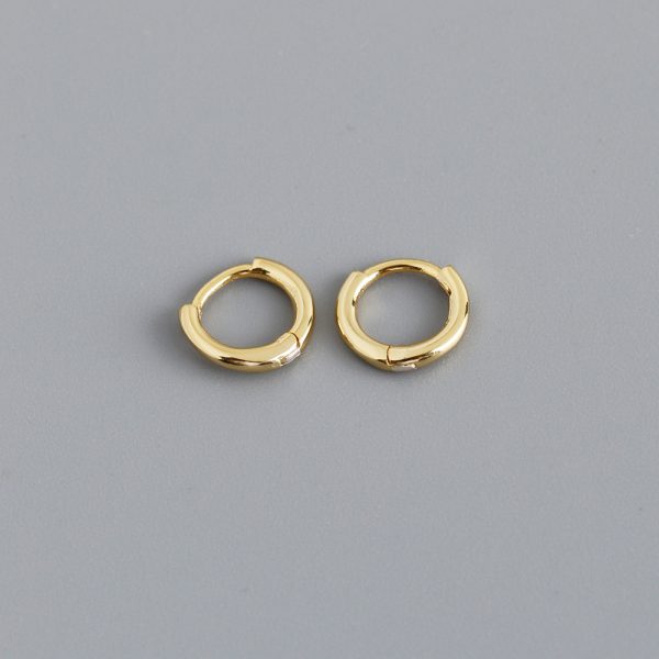 High-quality Circle-shaped S925 Sterling Silver Ear Buckle