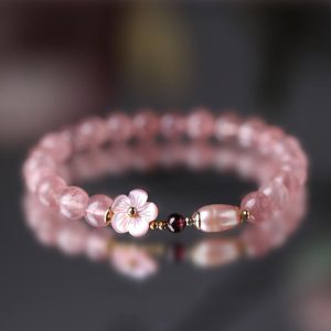 Fashion Personality Strawberry Quartz Peach Blossom Bracelet