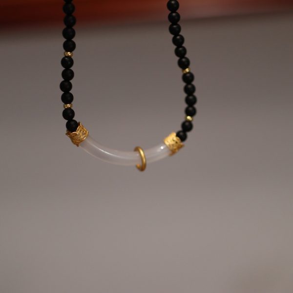 Natural Frosted Black Agate White Chalcedony Necklace