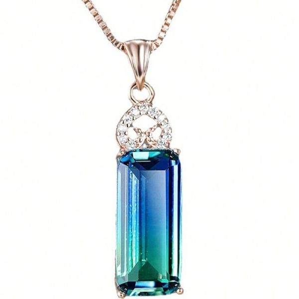 79b1c5c9-1af0-47ae-ba02-a3941df3e599.jpg Light Extravagant Love Heart Diamond Square Pendant Necklace