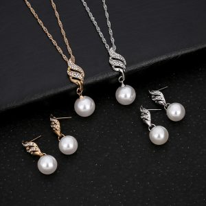 Simple Pearl Diamond Hemp Flowers Chain Earrings Necklace Jewelry Set