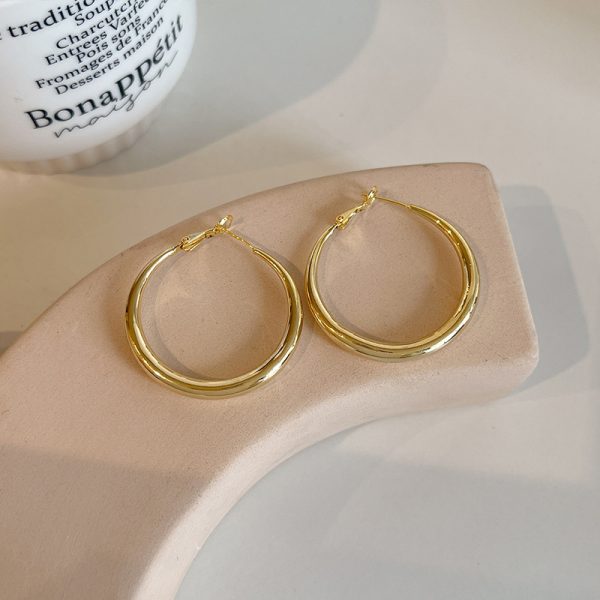 Female Simple And Versatile Solid Circle Large Earrings