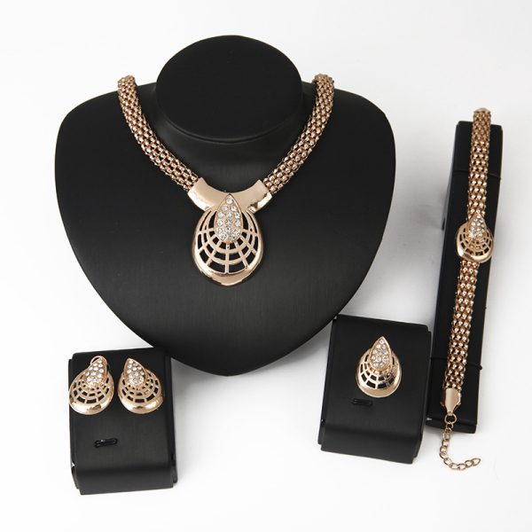 Diamond-studded Spider Mask Necklace Earrings Jewelry Four-piece Set