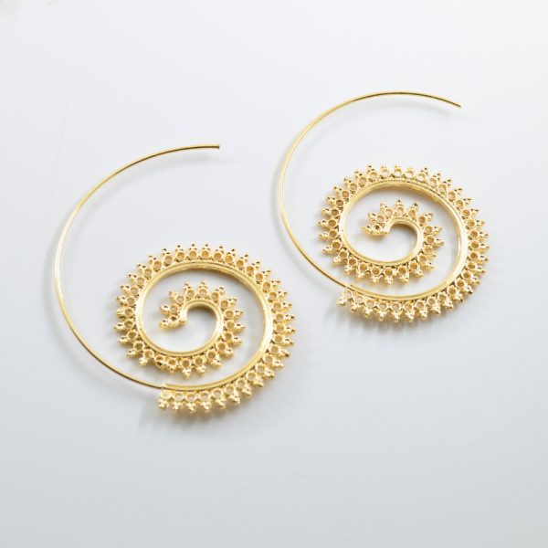 Personalized Circle Spiral Ear Clip