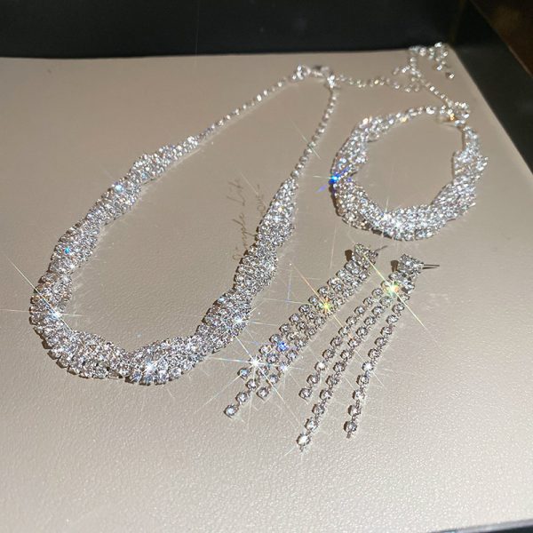 Graceful Personality High-grade Necklace For Women