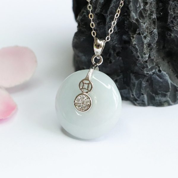 S925 Silver Inlay Natural Emerald Peace Buckle Necklace