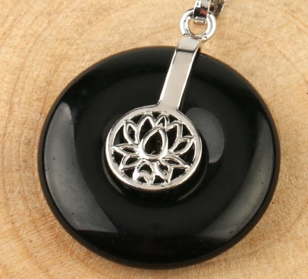 Natural Crystal Lotus Safety Buckle Pendant Multicolor Crystal Necklace