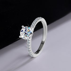 S925 Silver Simple Four-claw Moissanite High-end Stylish Birthday Gift