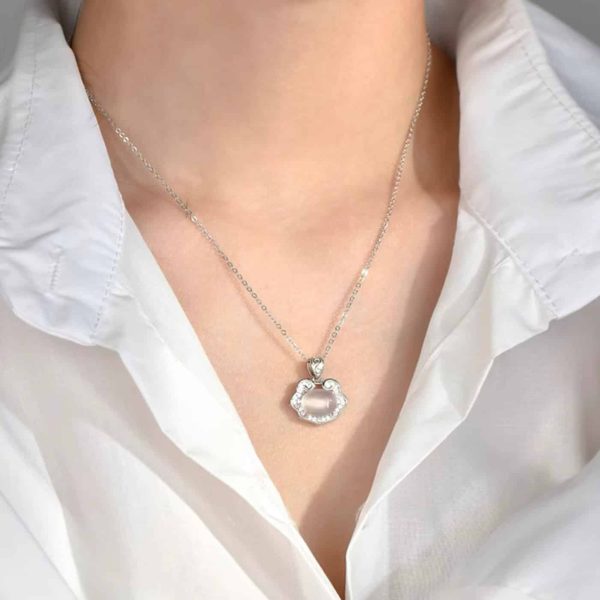 Chalcedony Special Design All-match Safety Lock Necklace