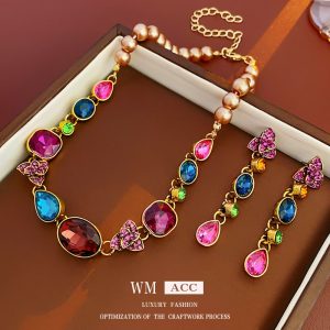 Retro High-grade French Color Diamond Water Drop Flower Earrings