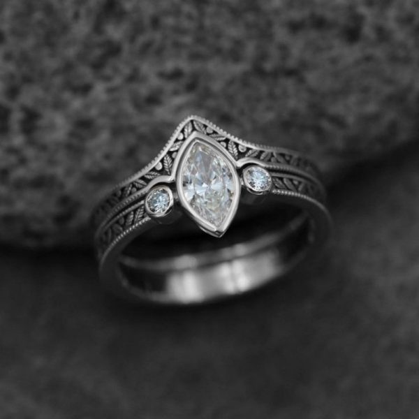 Women's Retro Simple And Exaggerated Personality Ring