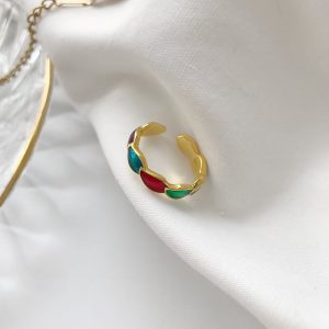 Gold polychromatic gel drop ring