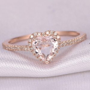 Micro-inlaid Exquisite Heart-shaped Women's Ring