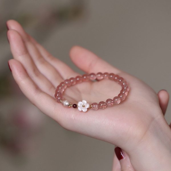 Fashion Personality Strawberry Quartz Peach Blossom Bracelet