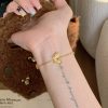 Hollow Butterfly Bracelet Fashion Retro Special Design High Sense